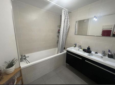 Location Appartement 3 pièces 63m² DARDILLY 69570 - Photo 5