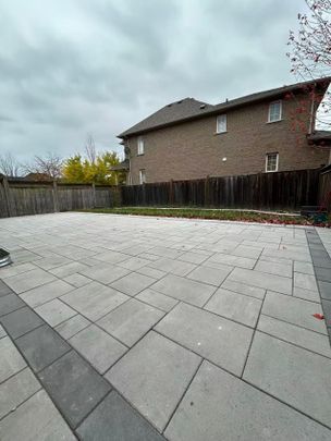 For Lease - 2238 Gladacres Lane, Oakville, Ontario - Photo 1