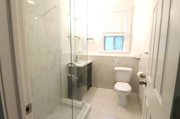 For Lease - 342 Eglinton Avenue, Toronto, Ontario - Photo 1