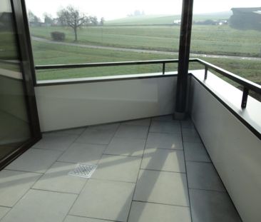 Hochwertige 3.5-Zimmerwohnung mit Weitblick ins Grüne - Photo 5