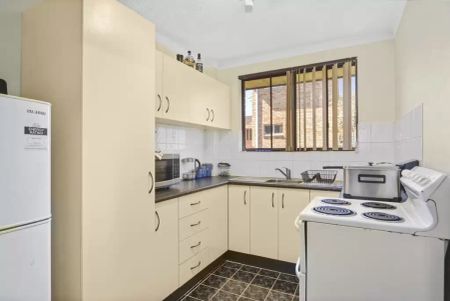 Finders Keepers - Photo 4