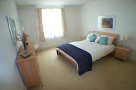 1 Bed Flat, Eaton House, E14 - Photo 4