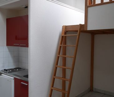 Location Appartement 1 pièce 24m² LYON 3ème - Photo 2