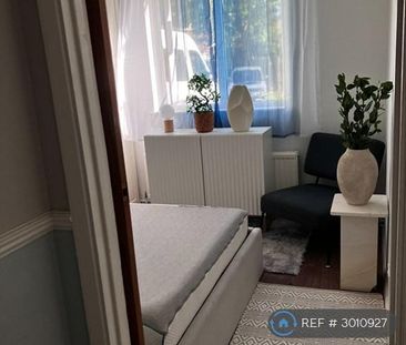 1 bedroom in a house share to rent - Photo 6