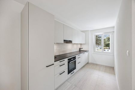 NEU - MODERN MIT GROSSZÜGIGEM BALKON - Photo 2