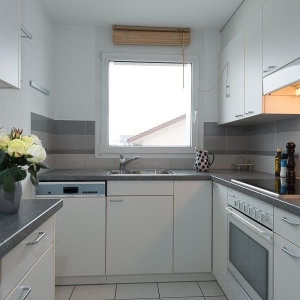 einzigartige Wohnung mit ausgebautem Dachzimmer - Photo 1