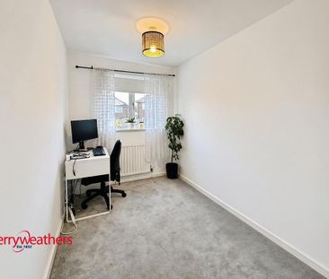 3 bedroom terraced house to rent - Photo 4