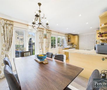 2 bedroom bungalow to rent - Photo 3