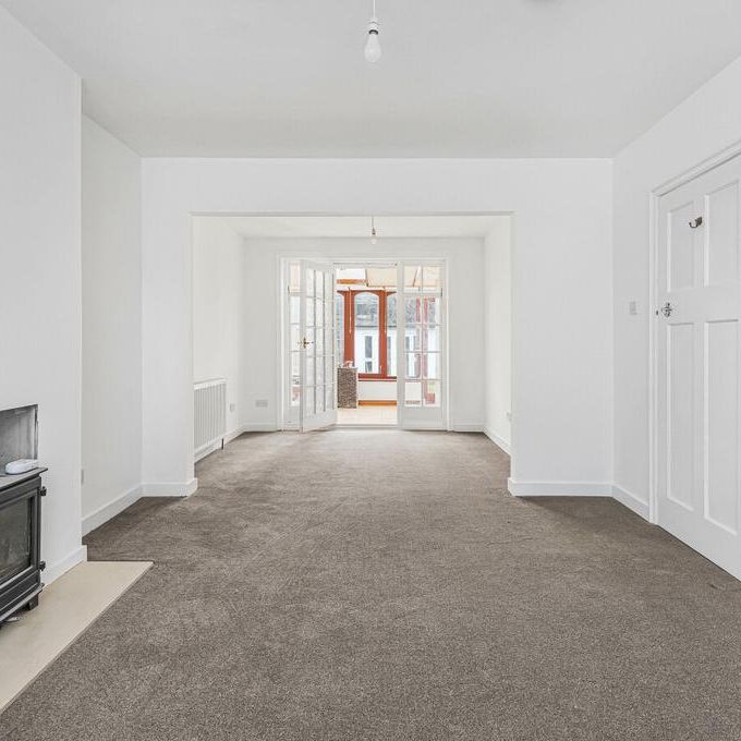 3 bedroom semi-detached house to rent - Photo 1