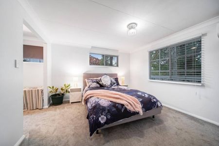 Dual Living- High-Set Home with Multiple Living Areas - Photo 5