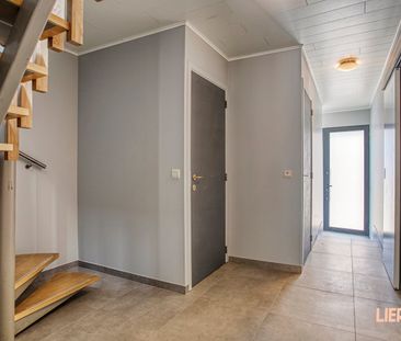 Instapklare woning met 2 SLKS, garage én grote zonnige tuin! - Foto 5