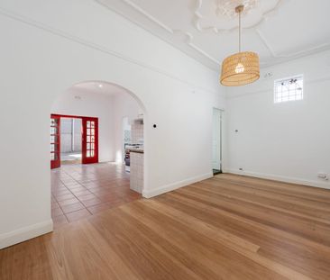 Spacious Character Home in the heart of Neutral Bay - Photo 5