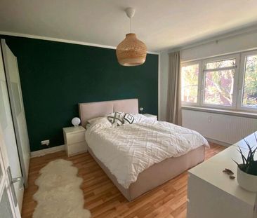 Zentrale 2,5-Zi.-Whg. (63qm) mit Balkon, möbliert für 3 Monate - Foto 1