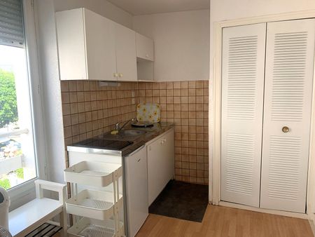 Location Appartement 1 pièce 22m² - Photo 2