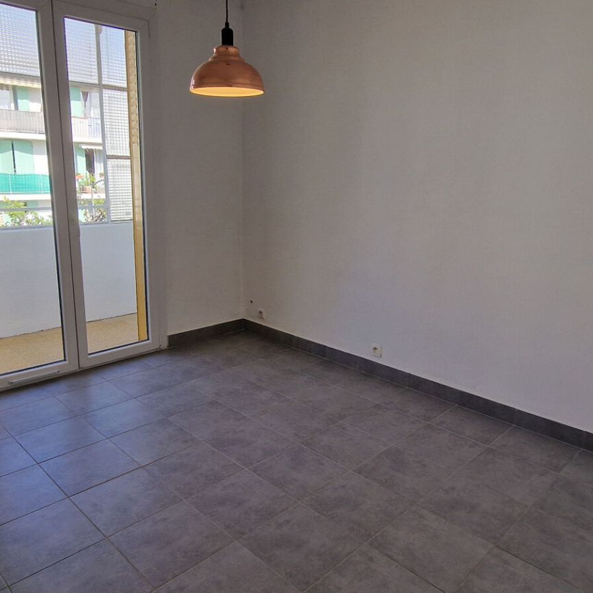 Marignane type 3 à louer boulevard de la Libération, - Photo 1