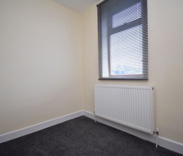 Wakefield Road, Ossett - Photo 1