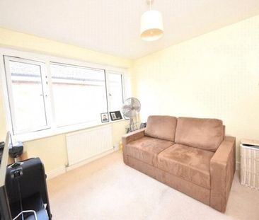 Blind Lane, Flackwell Heath, High Wycombe,HP10 - Photo 3