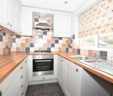 2 bedroom House To Let - Photo 5