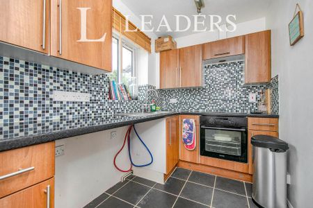 1 bedroom flat to rent - Photo 5