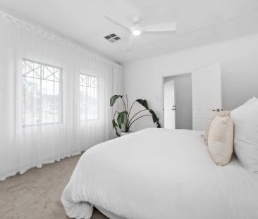 Beautiful Three Bedroom Home Close in Sought After Location - Photo 5