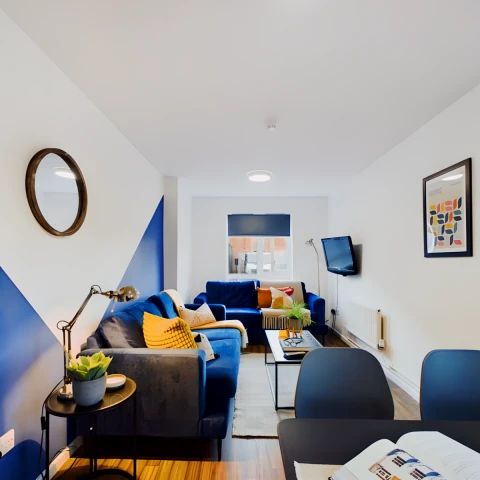 4 Bedroom House - Photo 1