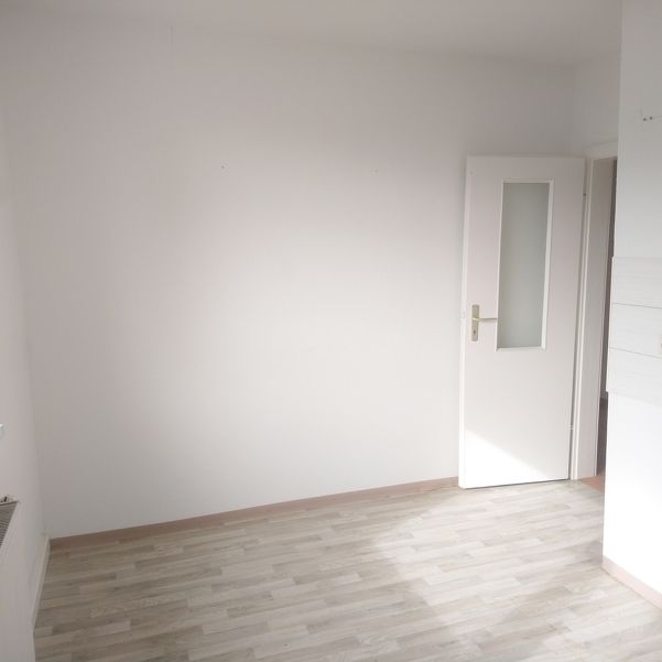 Familienfreundliche 3-Zimmer-Wohnung mit Balkon - Photo 1