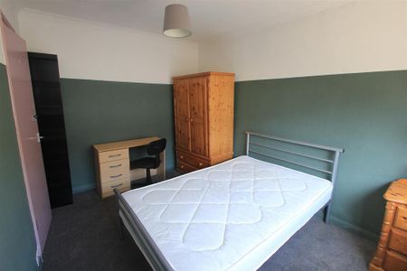 4 bedroom house share to rent - Photo 4