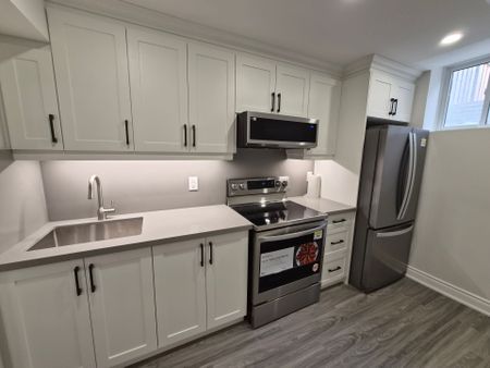 For Lease - 31 Shiff Crescent, Brampton, Ontario - Photo 4