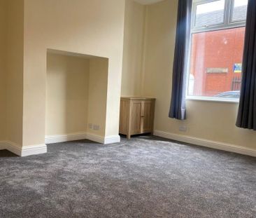 2 bedroom House To Let Total Size: 797 SQ FT - Photo 4
