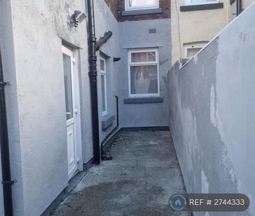 3 bedroom end of terrace house to rent - Photo 6