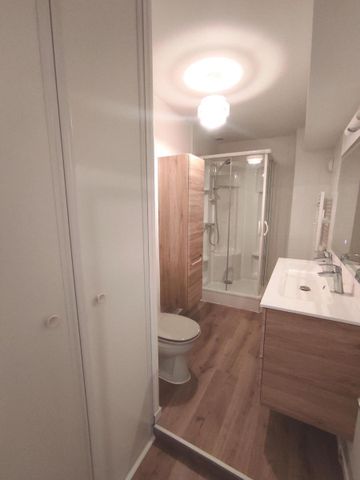 Location Appartement 3 pièces 58m² MILLAU 12100 - Photo 4