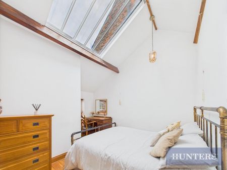 3 bedroom House To Let Total Size: 1018 SQ FT - Photo 5