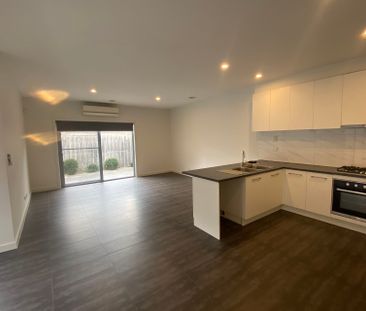 5/157 Hickford Street, Reservoir. - Photo 1