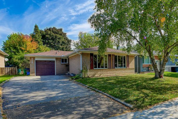 For Lease - 1097 Parthia Crescent, Mississauga, Ontario - Photo 1