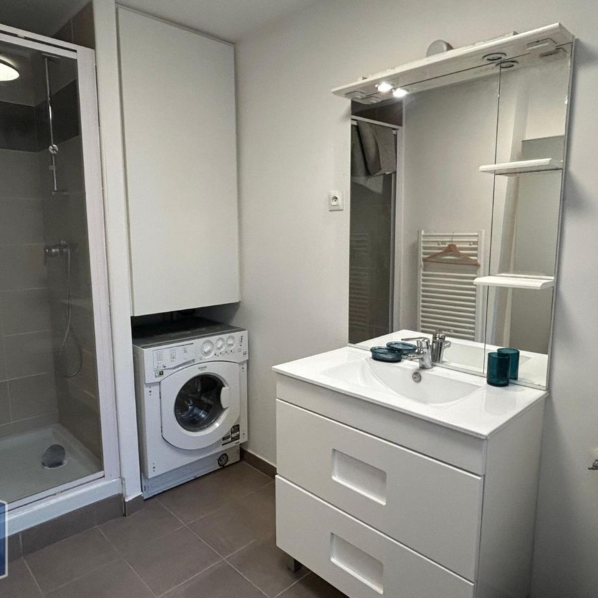 Location Appartement 1 pièce 33m² MARSEILLE 2ème - Photo 1