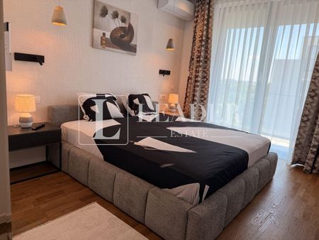 Apartament modern de 3 camere in zona Jandarmeriei - Fotografie 2