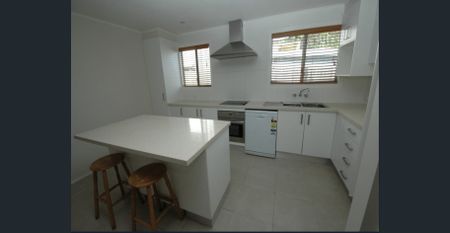 Ideal Location - quiet neighbourhood - Photo 5