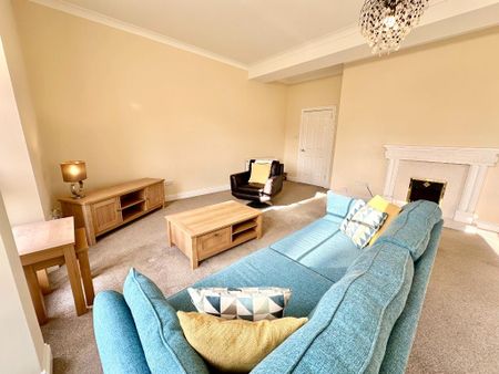 2 bedroom flat to rent - Photo 3