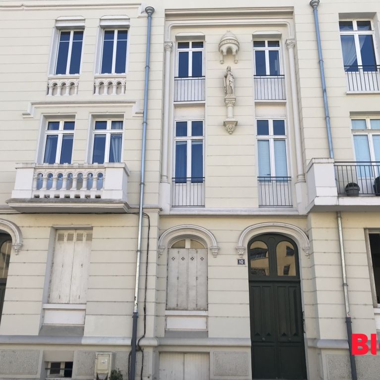 Location Appartement 4 pièces 92m² RENNES 35000 - Photo 1