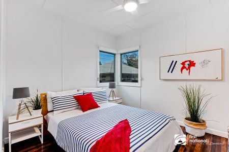 BEAUTIFUL COTTAGE IN OYSTER POINT - "RYAN COTTAGE " - Photo 5