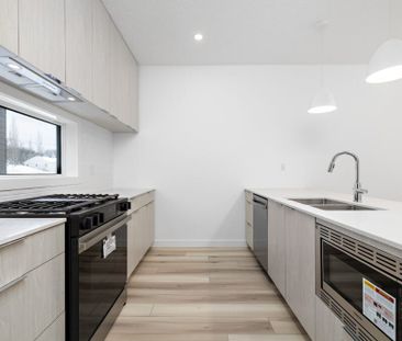 Edmonton Unfurnished townhouse Rental in Idylwylde - NEW Contempora... - Photo 2