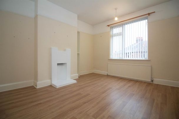 3 Bedroom House - Semi-Detached - Photo 1
