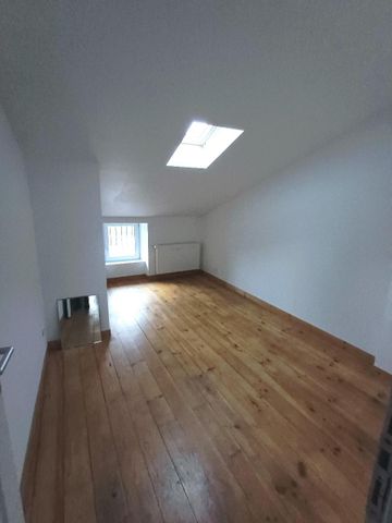 Location Appartement 4 pièces 100m² MILLAU 12100 - Photo 3