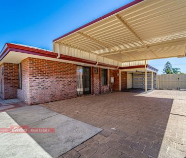 CUL DE SAC LIVING ON ROSS COURT!!! - Photo 3