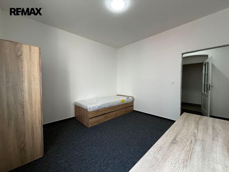 Pronájem bytu 1+kk v osobním vlastnictví 15 m², Plzeň - Fotografie 2