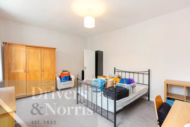 3 Bedroom Flat to Rent - Photo 1