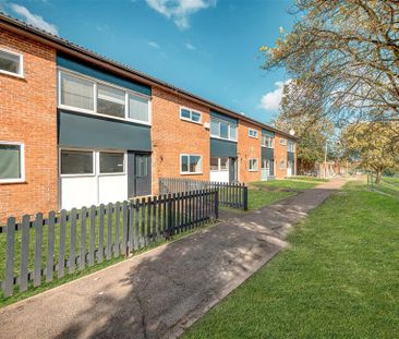 52 Longland Way, High Wycombe - Photo 2