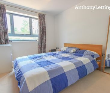 The Waterfront, Hertford - Photo 6