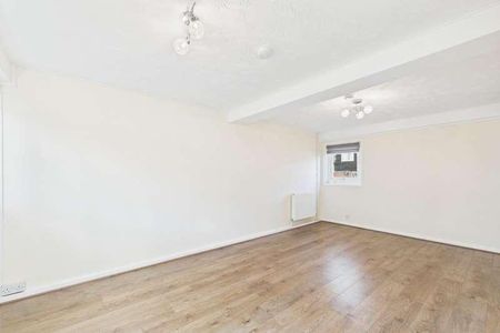 St. Martins Way, Thetford, IP24 - Photo 2