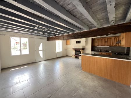 Location Maison 4 pièces 86m² NEUVY EN SULLIAS 45510 - Photo 5